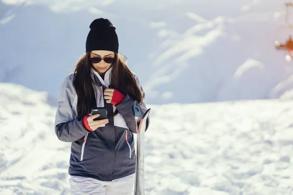 Mujer en cielo resort en colorado —  Fotos de Stock