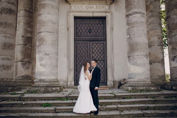 Hochzeit eines schönen Paares — Stockfoto