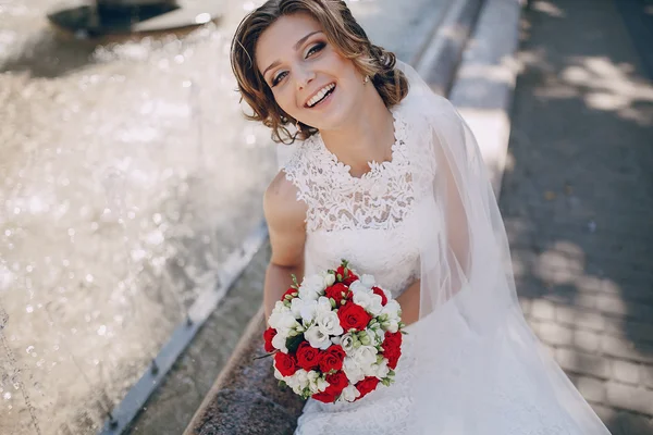 Wedding day beautiful couple — Stock Photo, Image