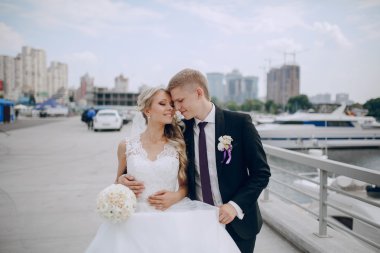 Sarışın çift düğün