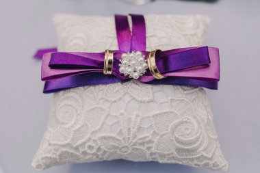 Evlilik yüzükleri.