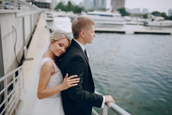 Wedding blond couple — Stock Photo, Image