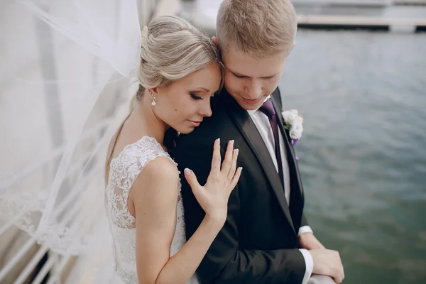 Wedding blond couple — Stock Photo, Image