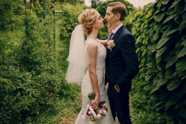 güzel sarışın Çift