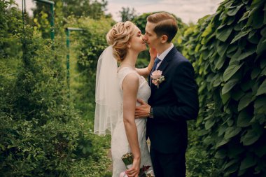 güzel sarışın Çift