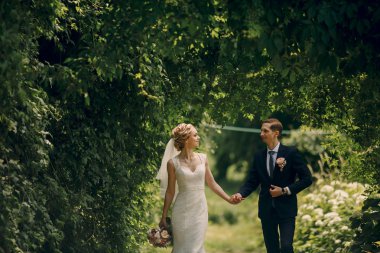 güzel sarışın Çift