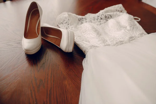 Wedding dress — Stock Photo, Image