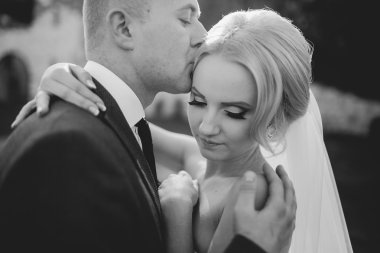 sarışın gelini onu damadı ile