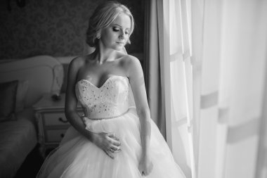 sarışın gelini onu damadı ile