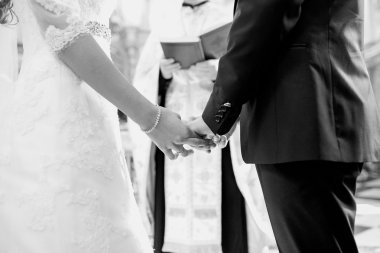 Kilise gelinler yemin