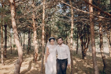 Evlilik çift açık havada aşk