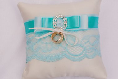 Evlilik yüzükleri.