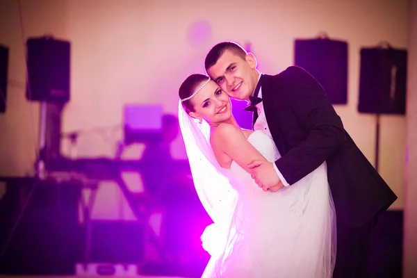 Primeira dança de casamento — Fotografia de Stock