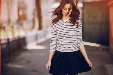 Genç güzel kadın.