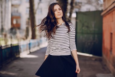 Genç güzel kadın.