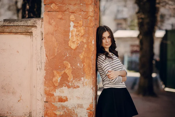 Young beautiful woman — Stock Photo, Image