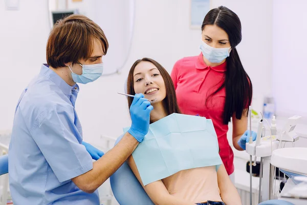 Dişçiye ziyaret — Stok fotoğraf