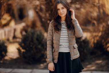 Genç güzel kadın.