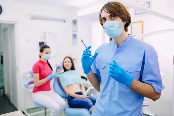 Visita al dentista —  Fotos de Stock