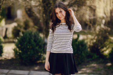 Genç güzel kadın.