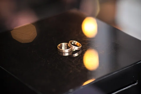 Wedding rings — Stock Photo, Image