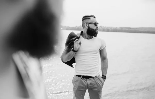 Bearded man on the beach — Stock Photo, Image