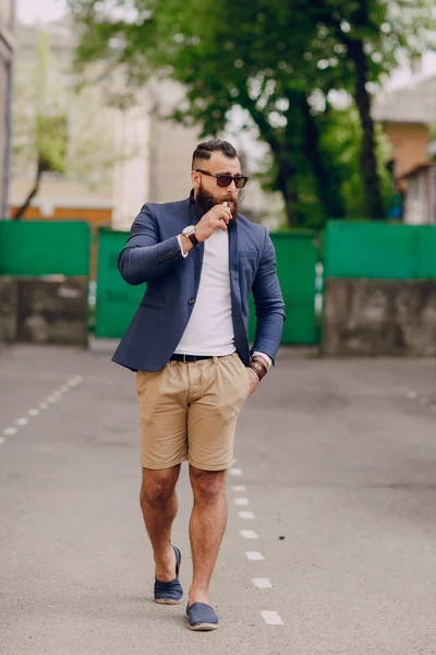 Bearded man with e-cigarette — Stock Photo, Image