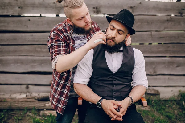 Two bearded men shave — Stock Photo, Image