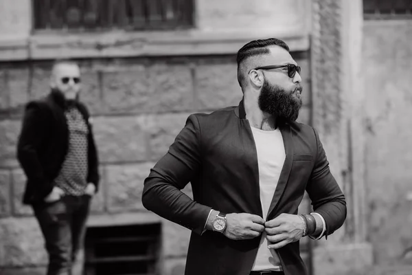 Двоє бородатих чоловіків моди — стокове фото