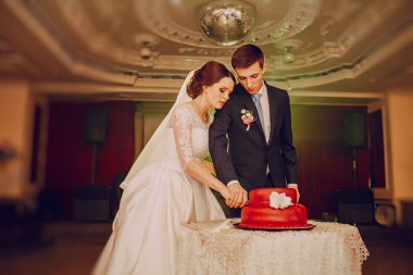 Düğün pastası Çift