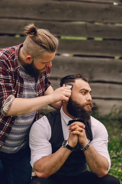 Two bearded men shave — Stock Photo, Image