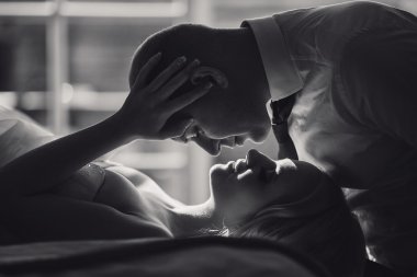 sarışın gelini onu damadı ile