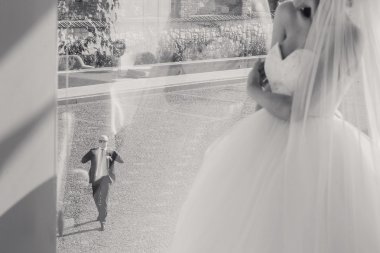 sarışın gelini onu damadı ile