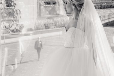 sarışın gelini onu damadı ile