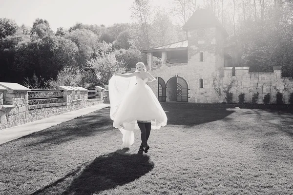 sarışın gelini onu damadı ile