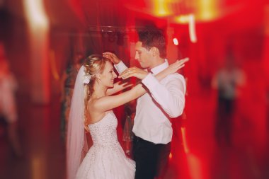 Düğün Dansı