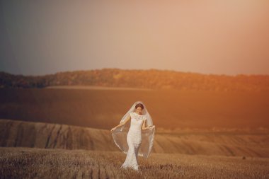 mutlu evlilik çift bir alanda