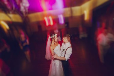 ilk dans düğün