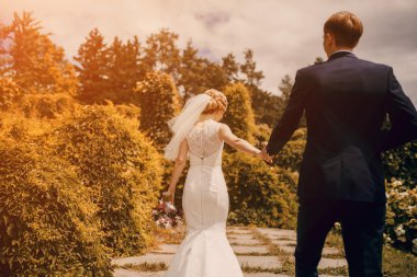 güzel sarışın Çift