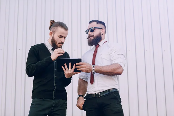 Hombre de negocios fuera — Foto de Stock