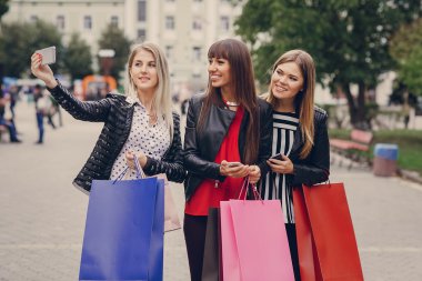 moda alışveriş caddesi