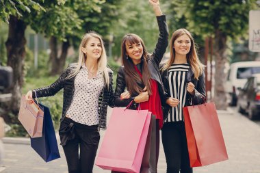 moda alışveriş caddesi