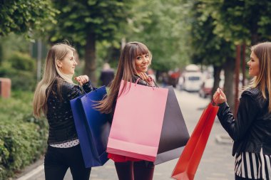 moda alışveriş caddesi