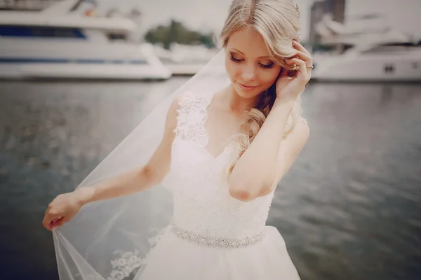 Wedding blond couple — Stock Photo, Image