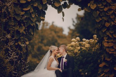 güzel sarışın Düğün çifti