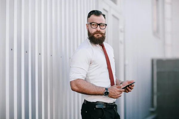 Hombre de negocios fuera — Foto de Stock