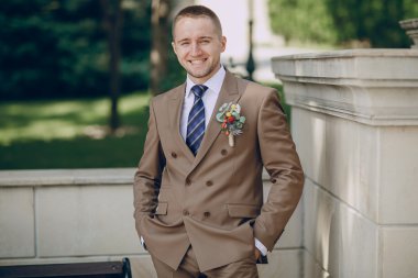 Damat Düğün elbise