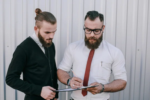 Business man outside — Stock Photo, Image