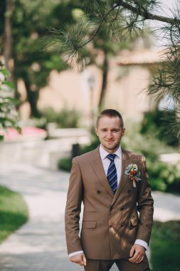 Damat Düğün elbise