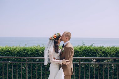 güneşli düğün günü